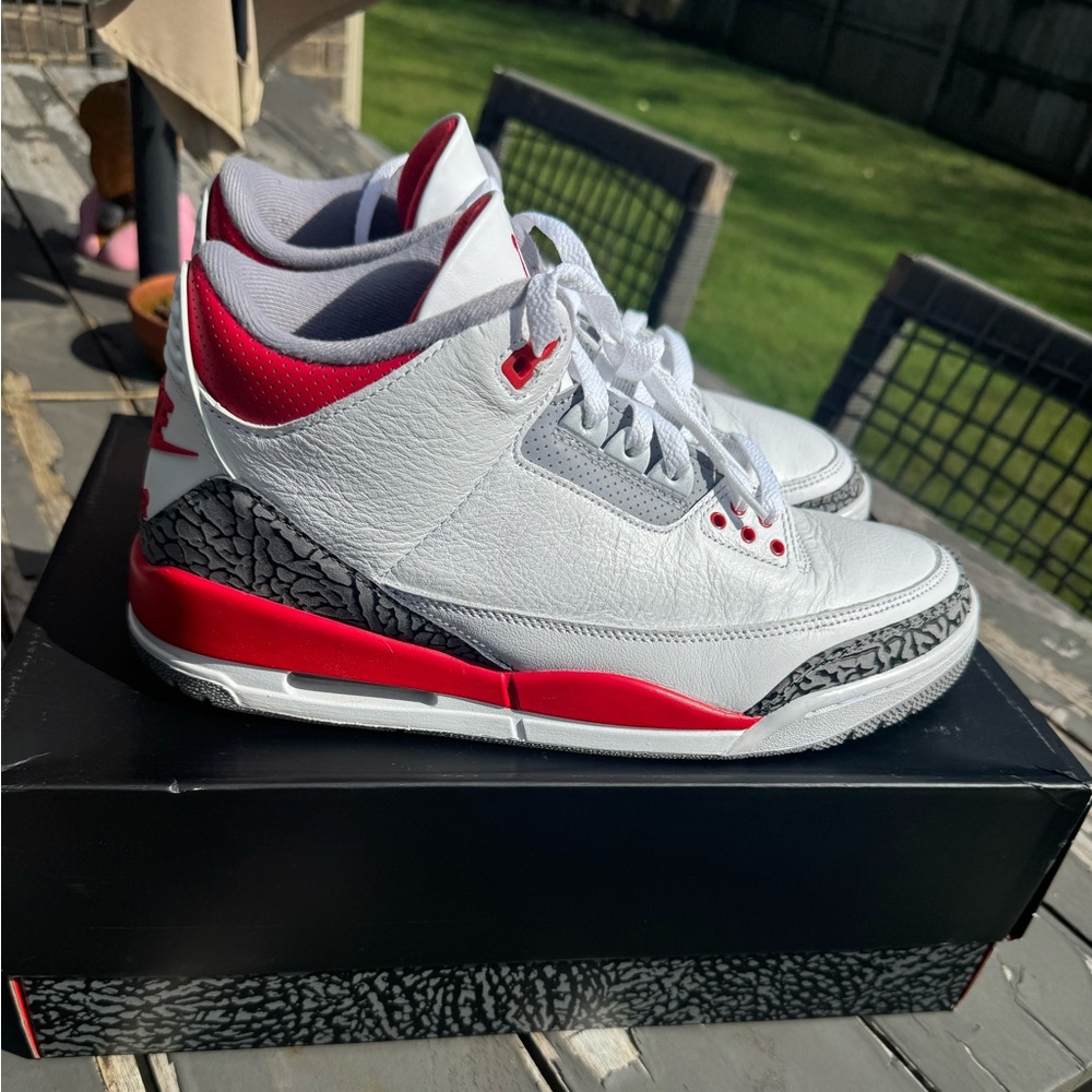 Air Jordan Retro 3 Fire Red Sneaker